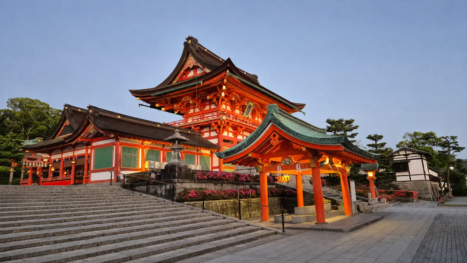 Sortie du sanctuaire Fushimi Inari