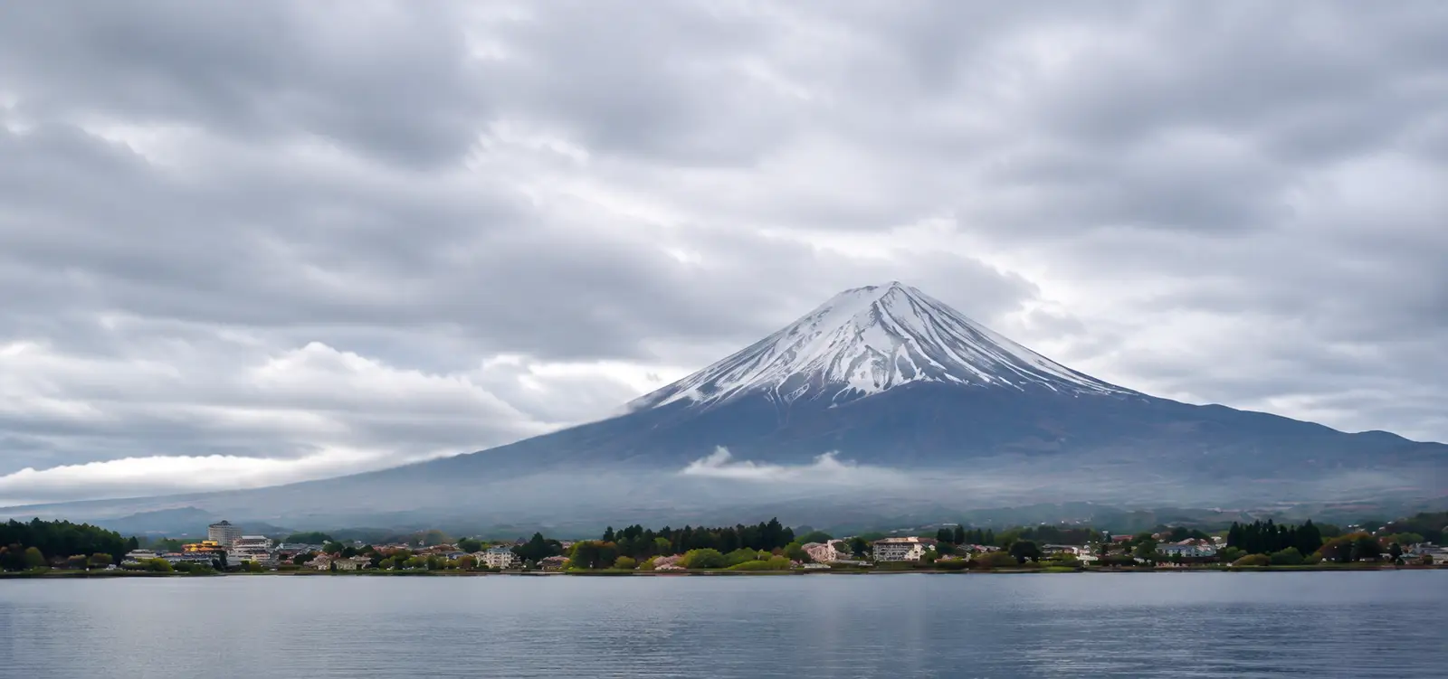 mont fuji depuis le lac Kawaguchi
